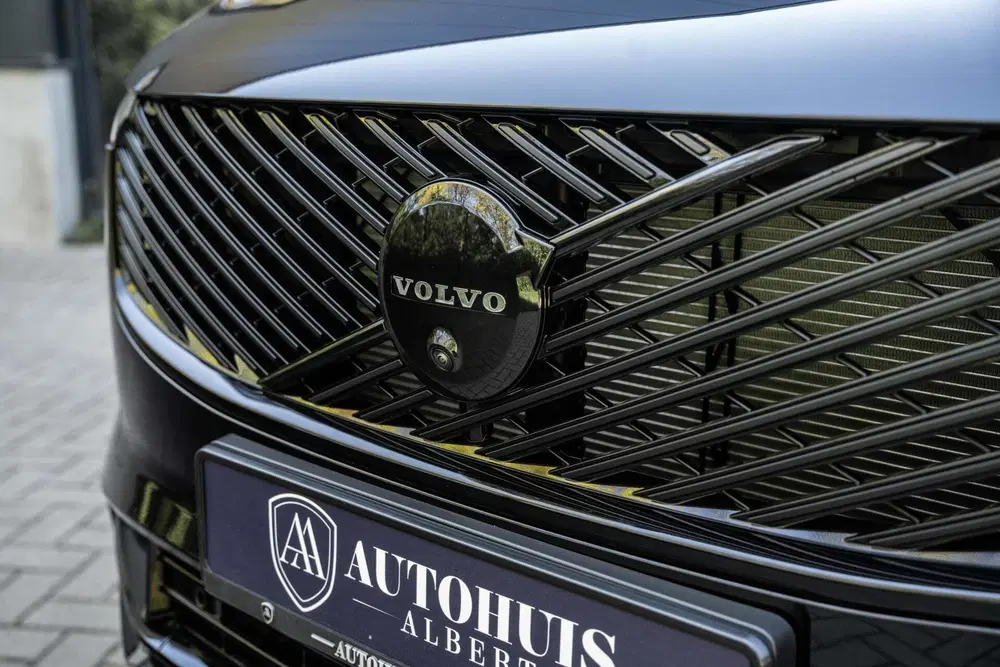 Volvo XC90 T8 Ultra Dark B&W Pano Luchtvering HUD Mas uit 2025, foto 5