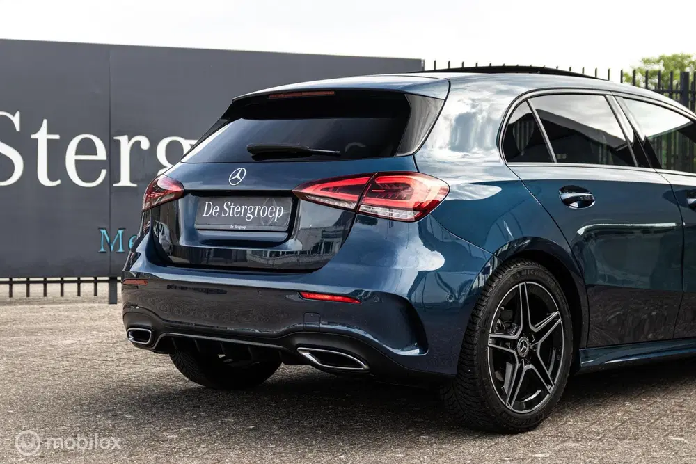 Mercedes-Benz A-Klasse 180 Business Solution AMG uit 2022, foto 12