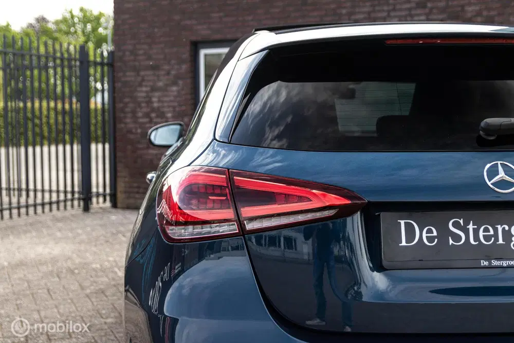 Mercedes-Benz A-Klasse 180 Business Solution AMG uit 2022, foto 14