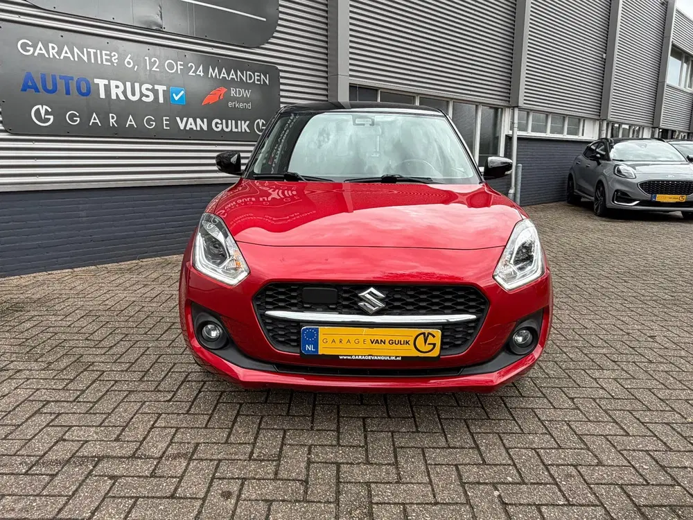 Suzuki Swift 1.2 Smart Hybrid 83PK TwoTone uit 2021, foto 2