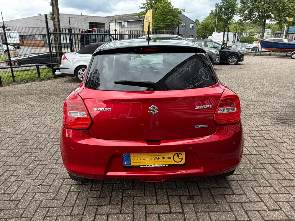 Suzuki Swift 1.2 Smart Hybrid 83PK TwoTone uit 2021, foto 8