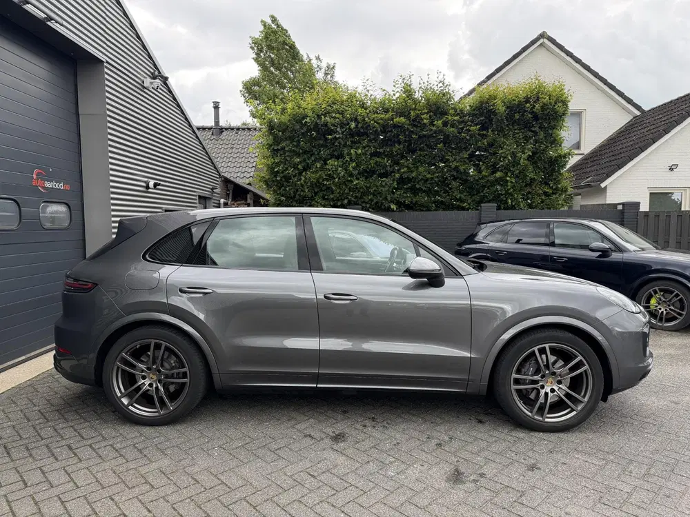 Porsche Cayenne 3.0 E-Hybrid Sport Chrono uit 2021, foto 4