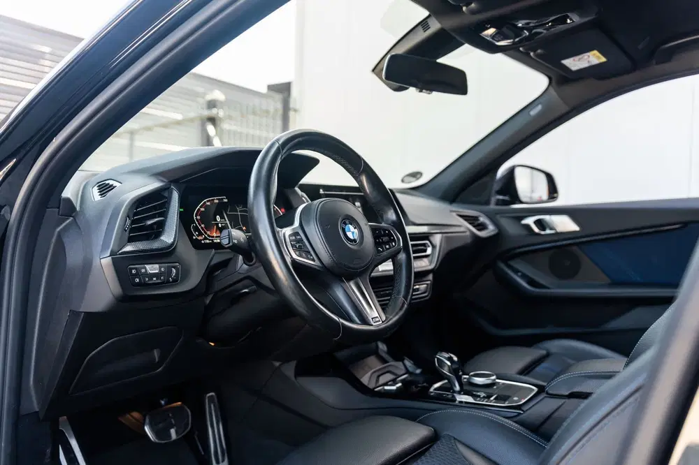 BMW 1-serie 118i High Executive M sport uit 2020, foto 13