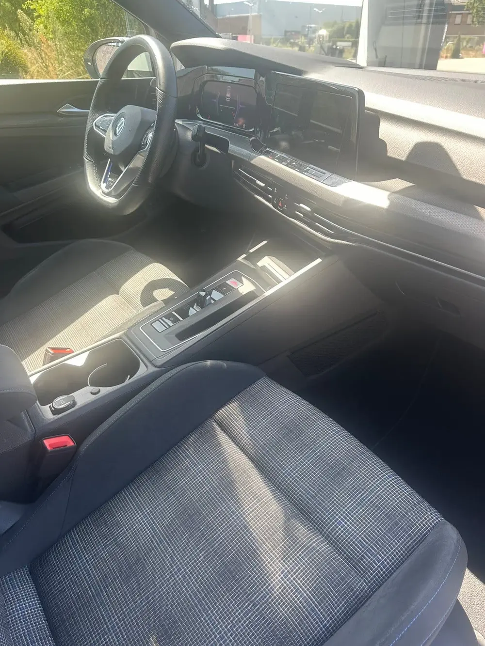 Volkswagen Golf 1.4 Ehybrid 245pk DSG 2022 Wit uit 2022, foto 10