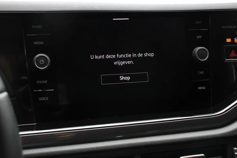 Volkswagen Polo 1.0 TSI 110pk DSG Highline Navigatie Apple C uit 2021, foto 19
