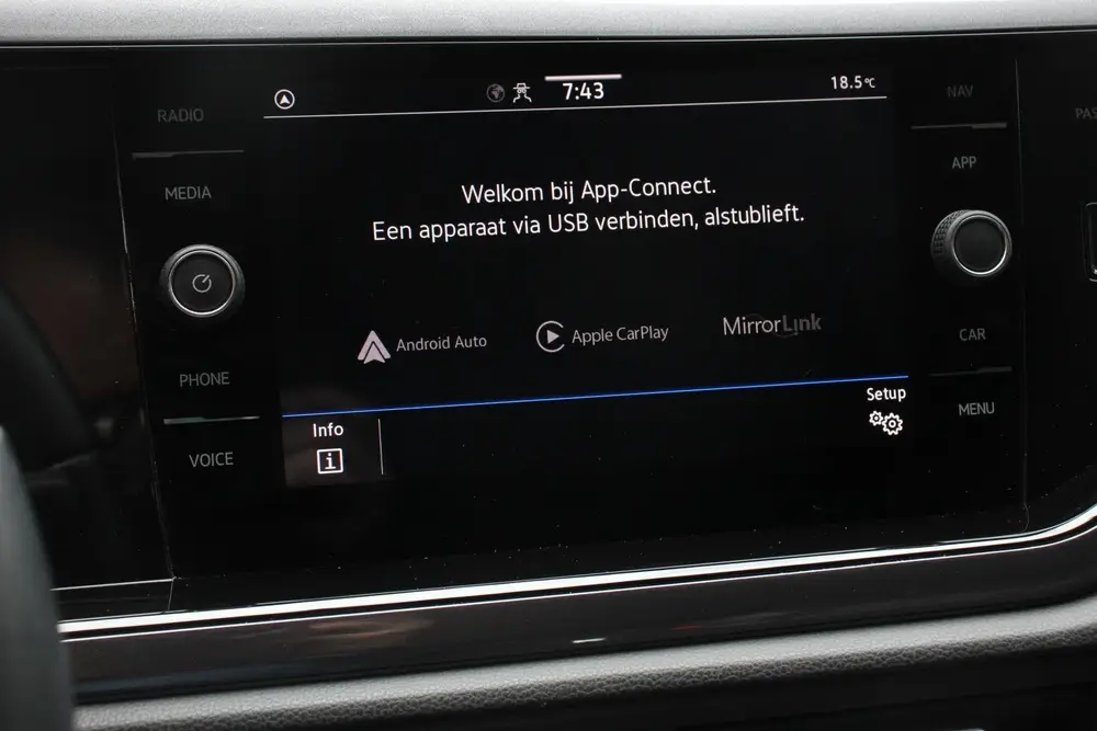 Volkswagen Polo 1.0 TSI 110pk DSG Highline Navigatie Apple C uit 2021, foto 20