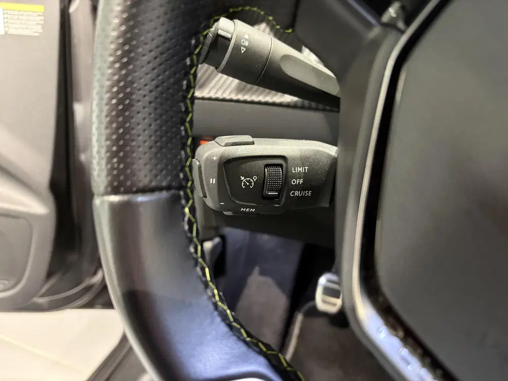 Peugeot 208 1.2 PureTech GT Pack uit 2021, foto 13