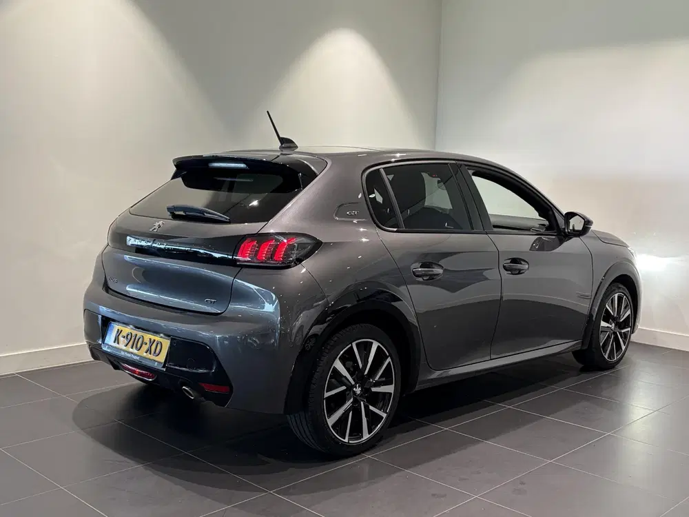 Peugeot 208 1.2 PureTech GT Pack uit 2021, foto 4