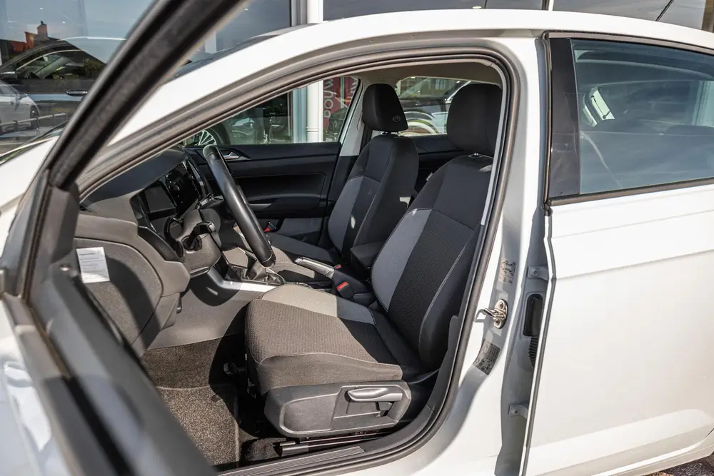 Volkswagen Polo 1.0 TSI 95pk Life | Navigatie | PDC | Carpla uit 2022, foto 4