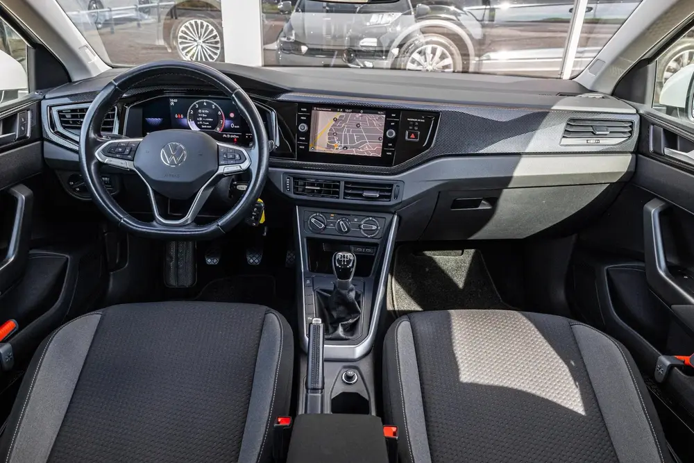 Volkswagen Polo 1.0 TSI 95pk Life | Navigatie | PDC | Carpla uit 2022, foto 5