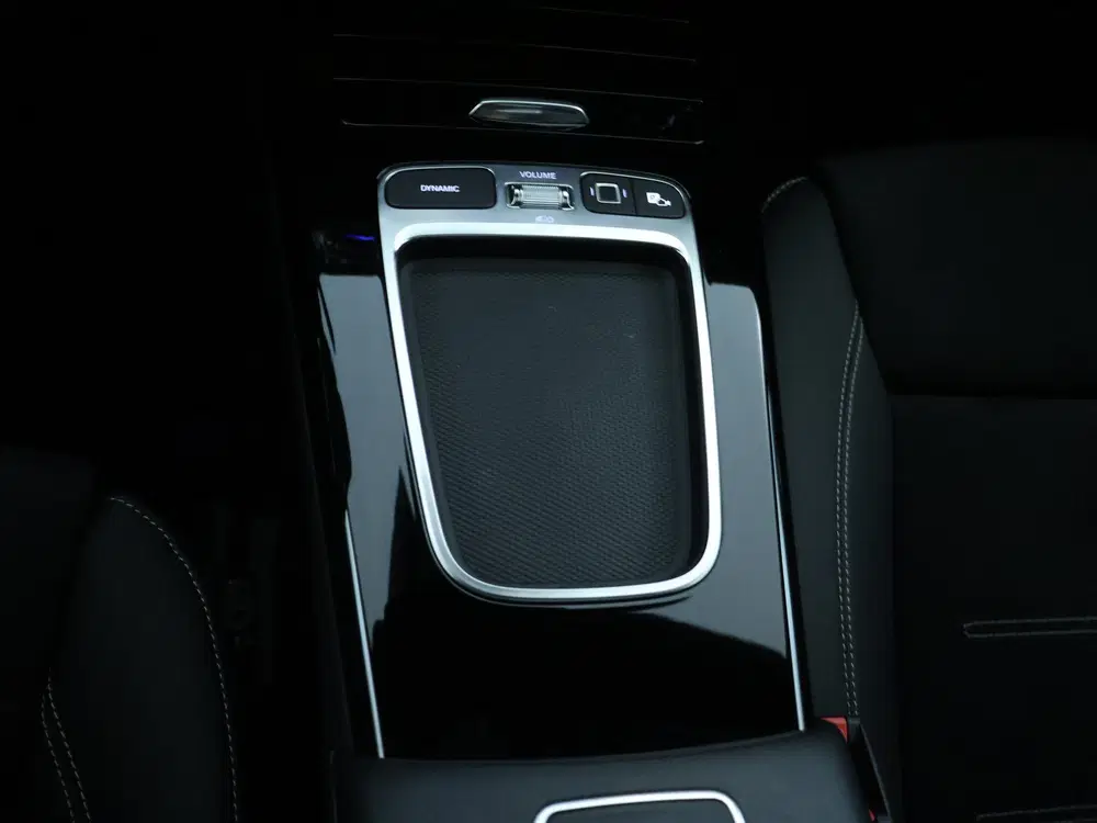 Mercedes-Benz CLA CLA-Klasse Shooting Brake 250 e Business S uit 2025, foto 20