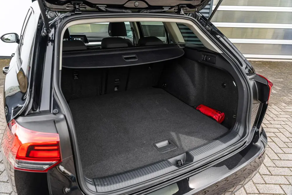 Volkswagen Golf Variant 1.0 TSI 110pk Life | Apple CarPlay/A uit 2021, foto 17
