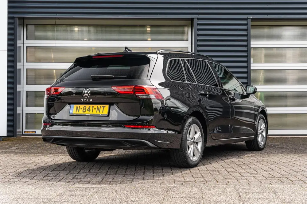 Volkswagen Golf Variant 1.0 TSI 110pk Life | Apple CarPlay/A uit 2021, foto 2