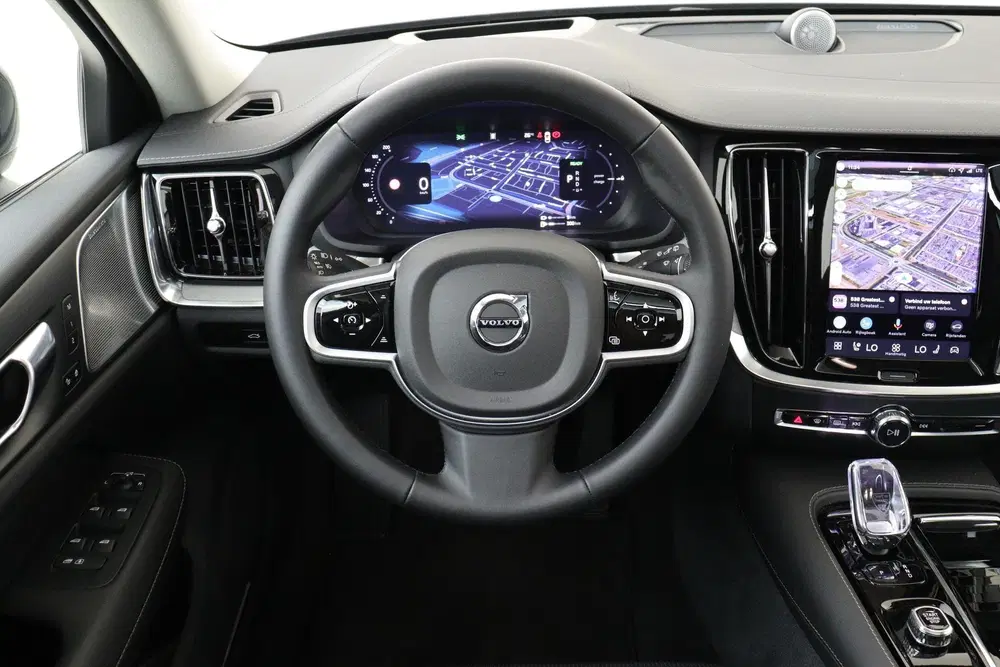Volvo V60 T8 PLUG-IN HYBRID AWD ULTRA DARK *FULL OPT uit 2025, foto 2