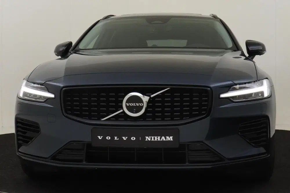 Volvo V60 T8 PLUG-IN HYBRID AWD ULTRA DARK *FULL OPT uit 2025, foto 9
