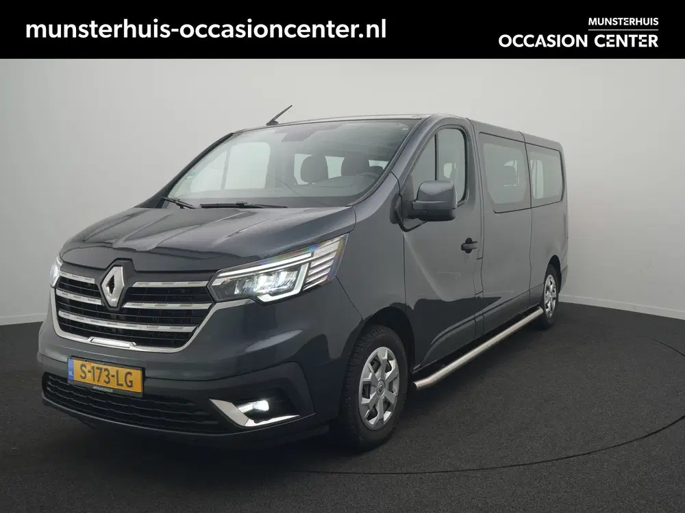 Renault Trafic 9 Persoons bus uit 2022