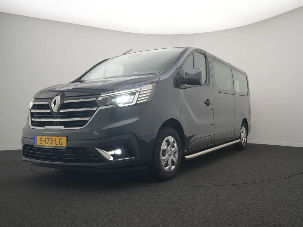 Renault Trafic 9 Persoons bus uit 2022, foto 5