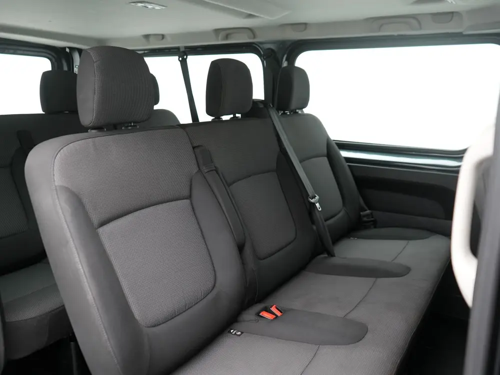 Renault Trafic 9 Persoons bus uit 2022, foto 10