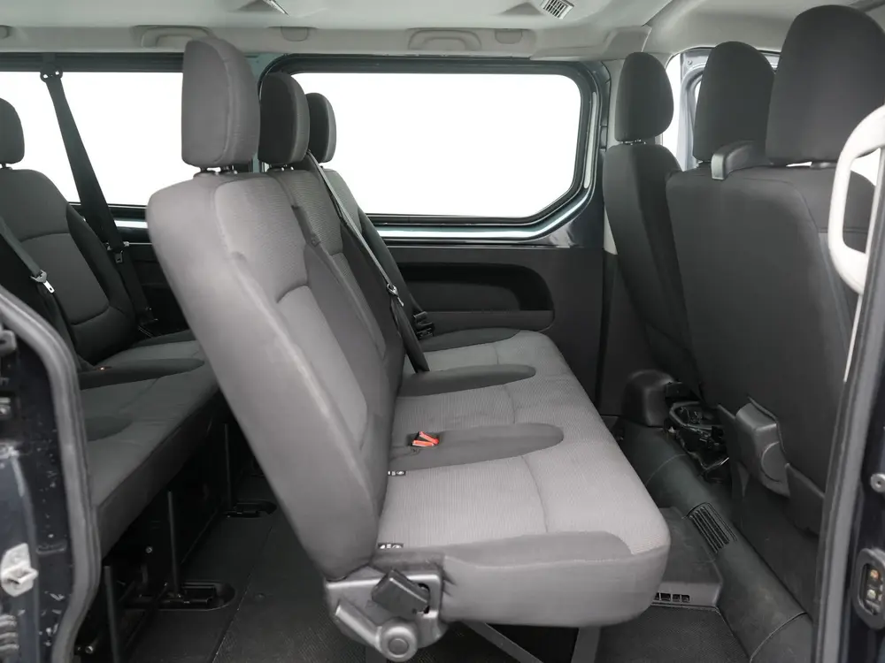 Renault Trafic 9 Persoons bus uit 2022, foto 11