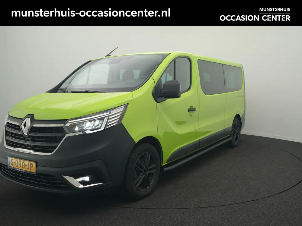 Renault Trafic 9 Persoons bus uit 2022