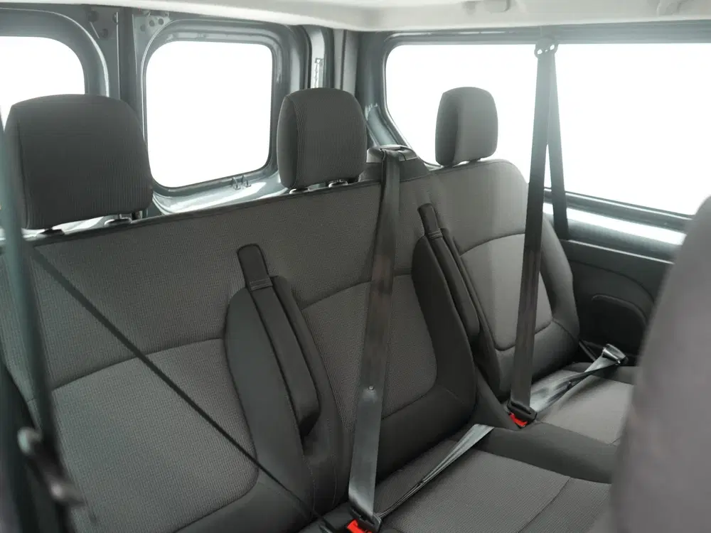 Renault Trafic 9 Persoons bus uit 2022, foto 13