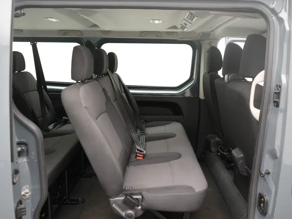 Renault Trafic 9 Persoons bus uit 2022, foto 15