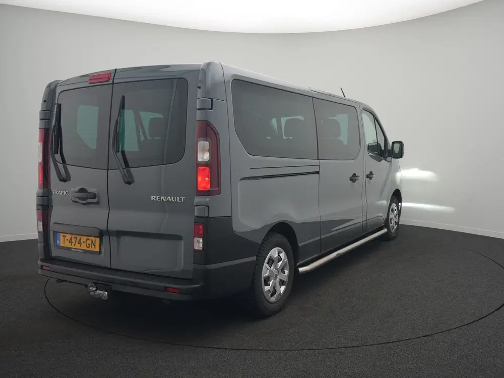 Renault Trafic 9 Persoons bus uit 2022, foto 4