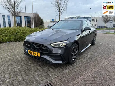 Mercedes-Benz C-Klasse 300 e AMG Line 268pk Night-Pakket plu uit 2023