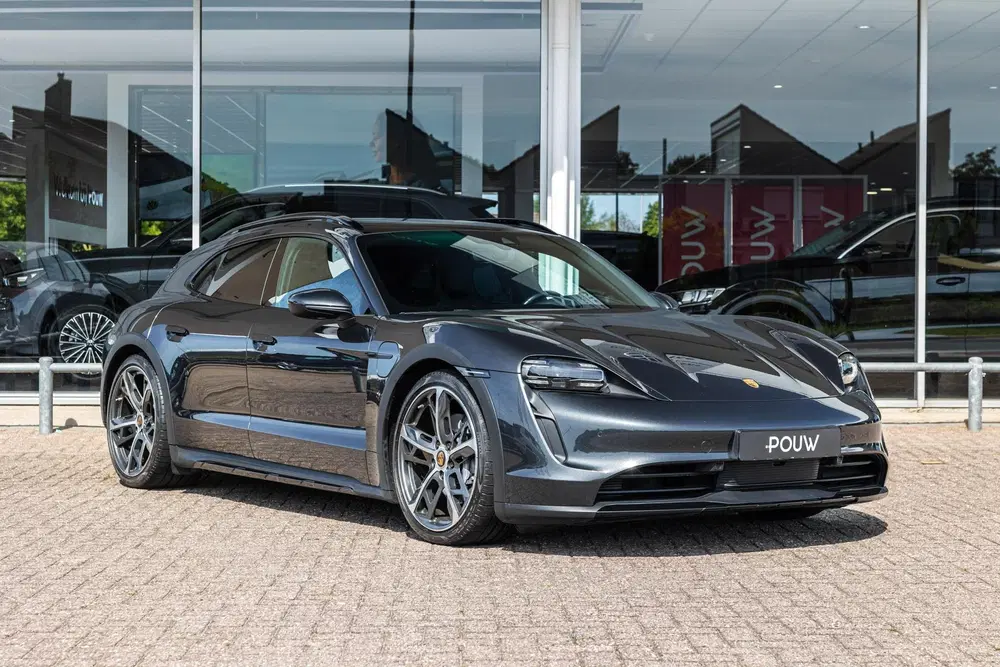 Porsche Taycan 4 381pk 93 kWh uit 2022, foto 9