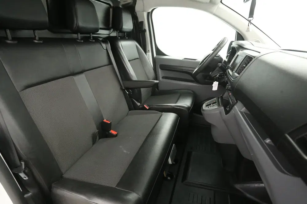 Opel Vivaro Toyota ProAce 75 kWh Extra Range Navigator uit 2021, foto 13