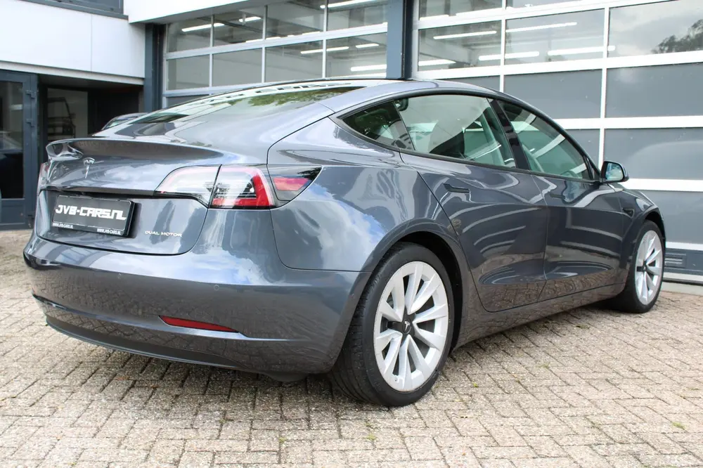 Tesla Model 3 Long Range AWD 75 kWh uit 2021, foto 8