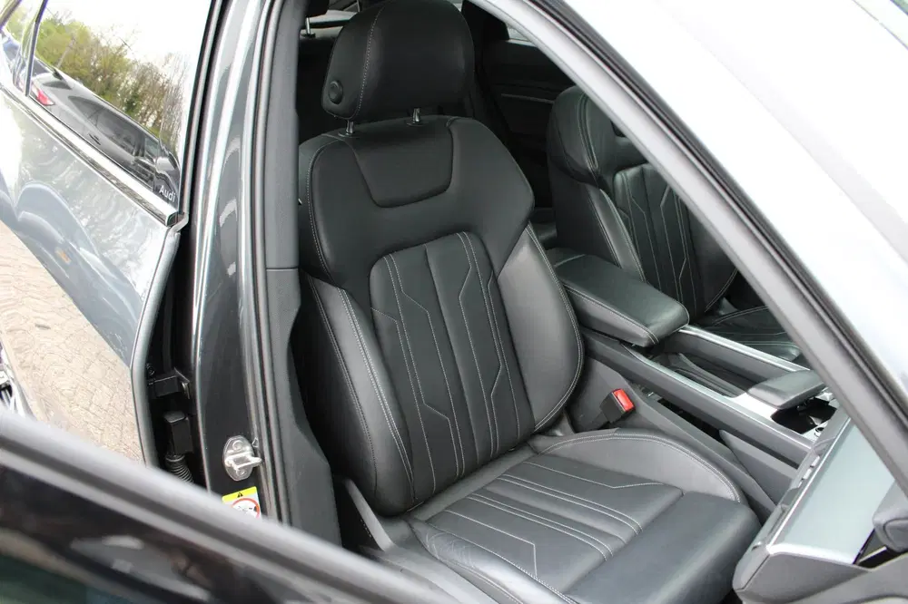 Audi Q8 55 quattro Advanced Edition 115 kWh uit 2023, foto 11