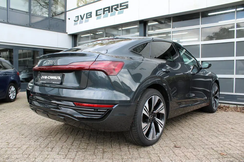 Audi Q8 55 quattro Advanced Edition 115 kWh uit 2023, foto 8