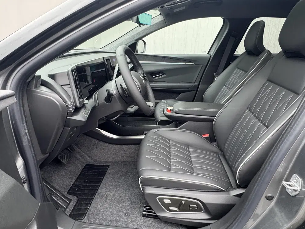 Mitsubishi Eclipse Cross Instyle 87 kWh + 22 kw lader uit 2025, foto 5