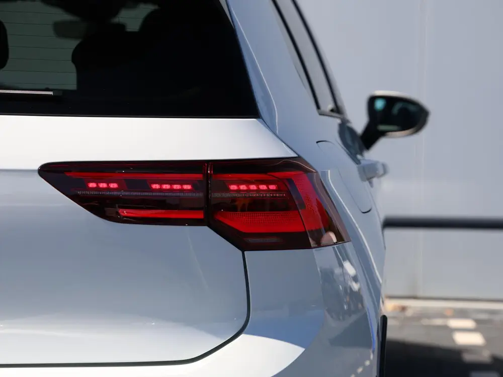 Volkswagen Golf 2.0 TSI R 4Motion 320Pk DSG | Panoramadak | uit 2022, foto 17
