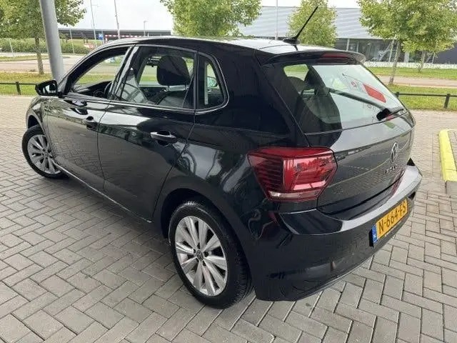 Volkswagen Polo 1.0 TSI HIGHLINE 5-DRS. + APPLE CARPLAY/ANDR uit 2021, foto 2