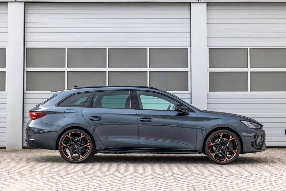 Cupra Leon 1.5 TSI e-Hybrid 272pk VZ Performanc uit 2026, foto 3
