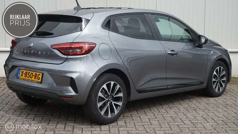 Mitsubishi Colt 1.0T MT Intense Apple Carplay uit 2024, foto 2