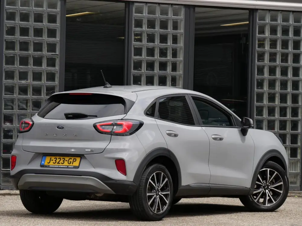 Ford Puma 1.0 HYBRID TITANIUM/ WINTER PACK/ GREY MATTER uit 2020, foto 2