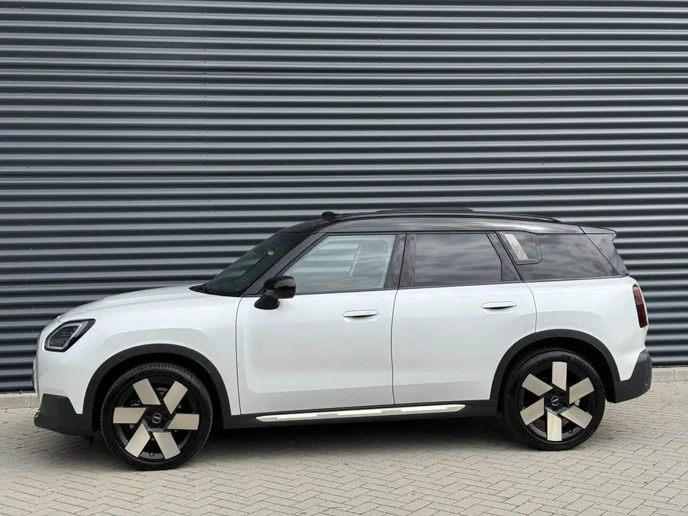 Mini Countryman Favoured XL Trekhaak uit 2024, foto 4