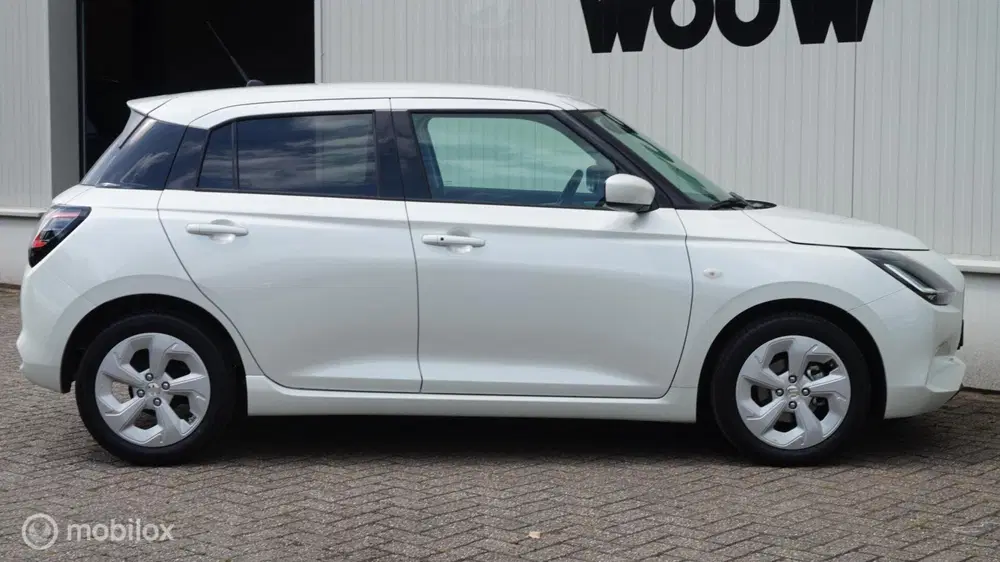 Suzuki Swift 1.2 Select Smart Hybrid AUTOMAAT uit 2025, foto 4