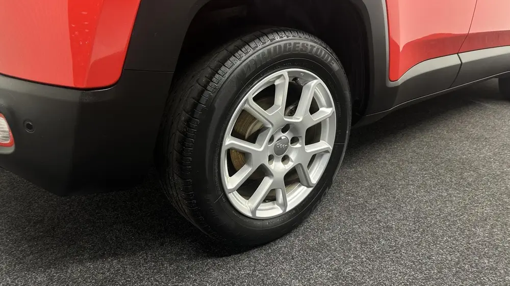 Jeep Renegade 1.0T Longitude CRUISE CARPLAY NAVI ECC DAB. uit 2020, foto 13