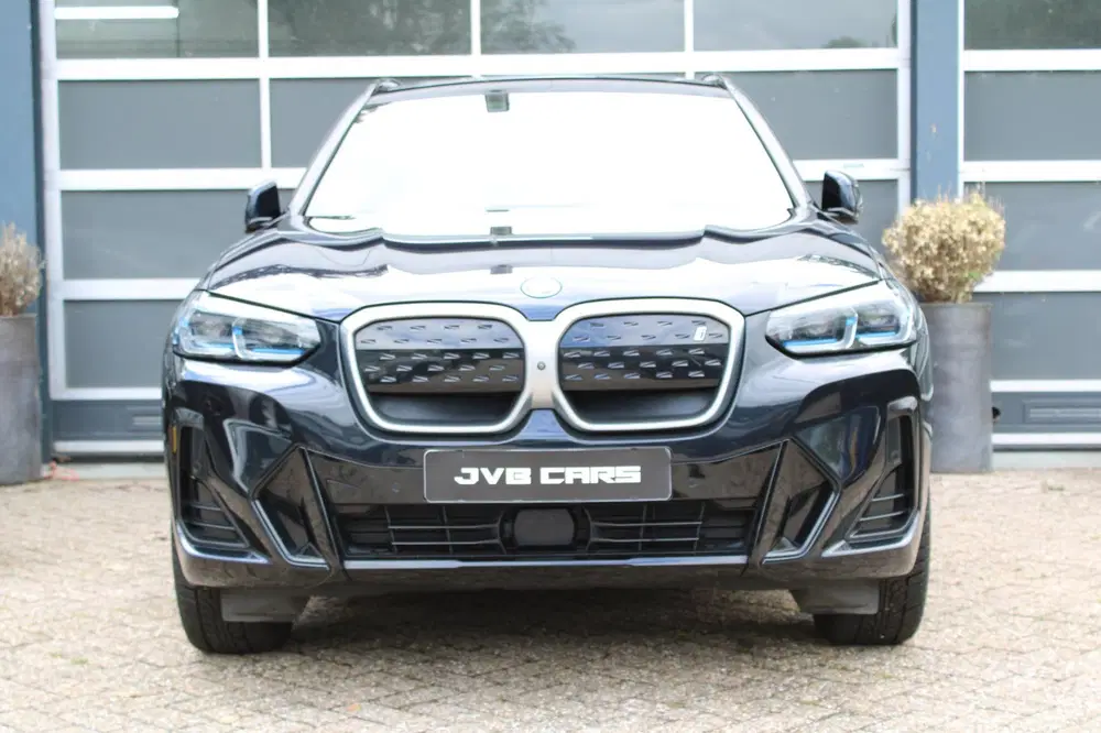 BMW iX3 High Executive 80 kWh uit 2022, foto 4