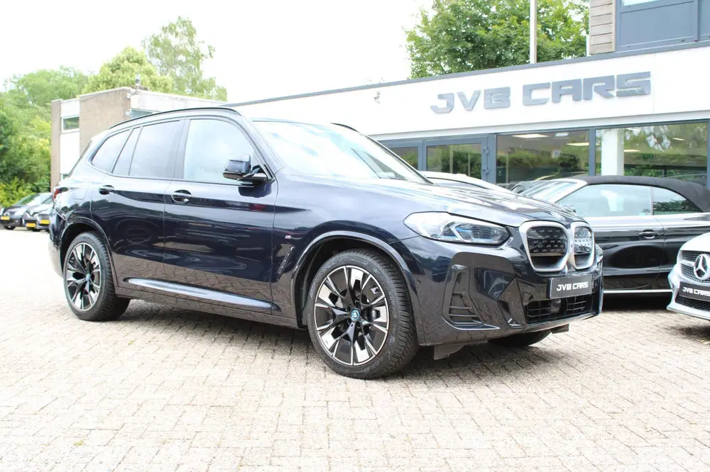 BMW iX3 High Executive 80 kWh uit 2022, foto 6