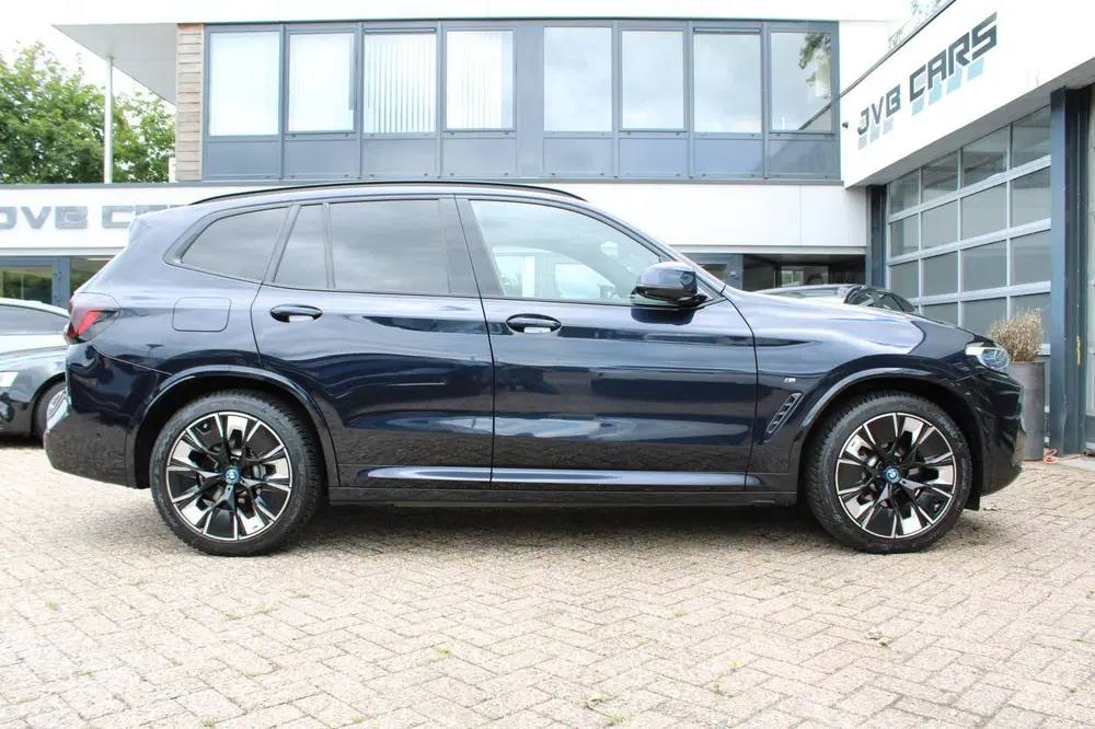 BMW iX3 High Executive 80 kWh uit 2022, foto 7