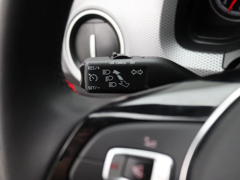 Volkswagen Up! 1.0 | Airco | Achteruitrijcamera | Parkeersen uit 2021, foto 20