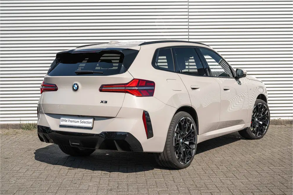 BMW X3 30e xDrive M Sport Automaat uit 2026, foto 2