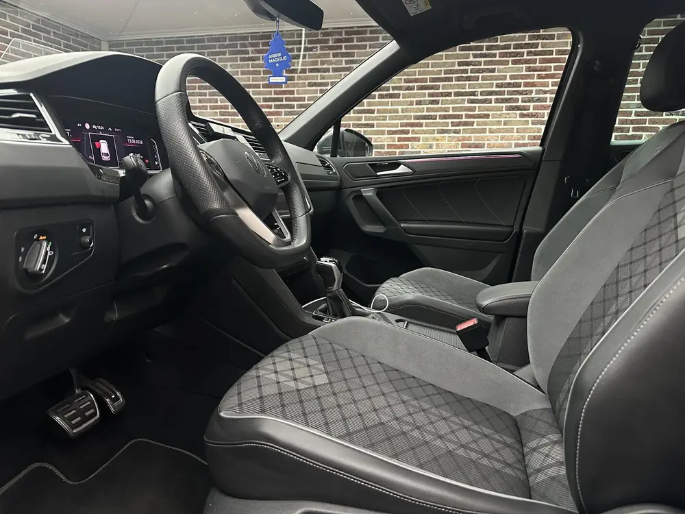 Volkswagen Tiguan 2.0 TSI 4Motion R LINE HEAD UP uit 2021, foto 14