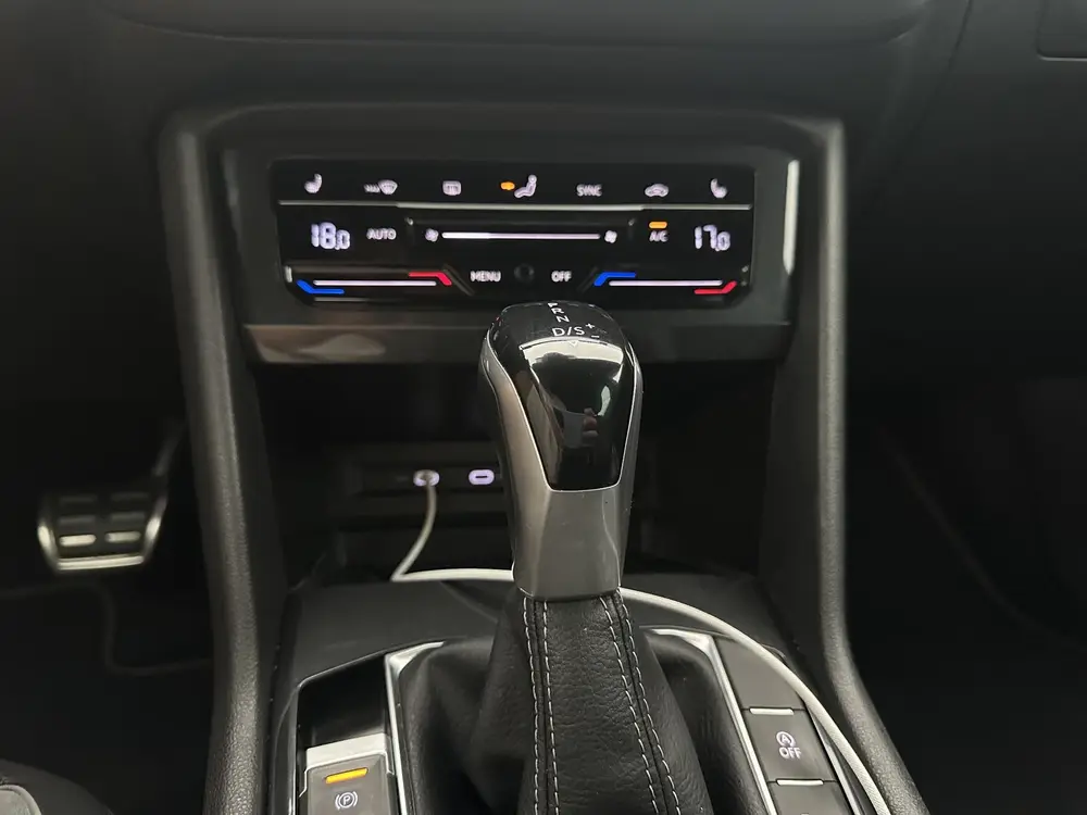 Volkswagen Tiguan 2.0 TSI 4Motion R LINE HEAD UP uit 2021, foto 17