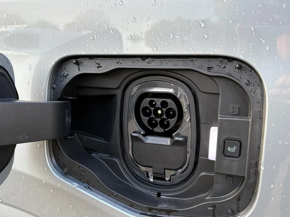 Ford Transit Courier Limited 46 kWh uit 2026, foto 14